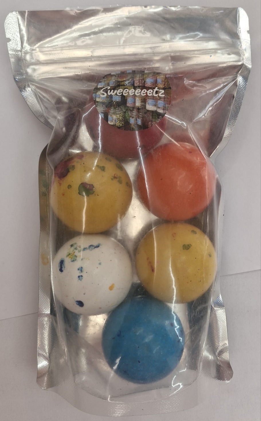 Colour changing gobstoppers